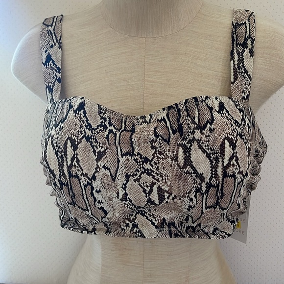 Shade & Shore Bikini Top - Picture 2 of 9